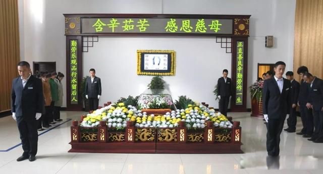 殡仪馆抬尸工招聘是真的吗 抬尸工月薪很高