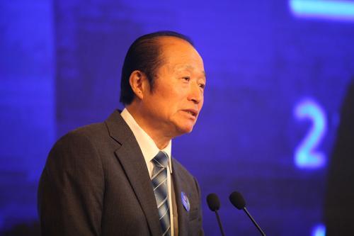 凤凰卫视官网主持人名单（他是凤凰卫视创始人）(3)