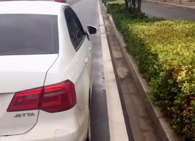 ​科目三靠边停车怎样才能通过技巧（科目三靠边停车操作技巧与扣分点）