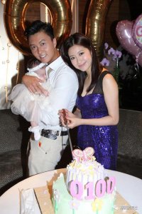 ​王浩信 11 岁女儿近照高挑修长 完美遗传爸妈基因
