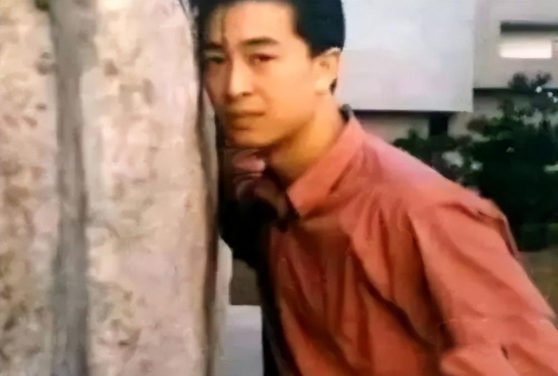 张嘉译个人资料简介（20年后，再看张嘉译的婚姻，才知道当初他和杜珺离婚为何如此坚决）