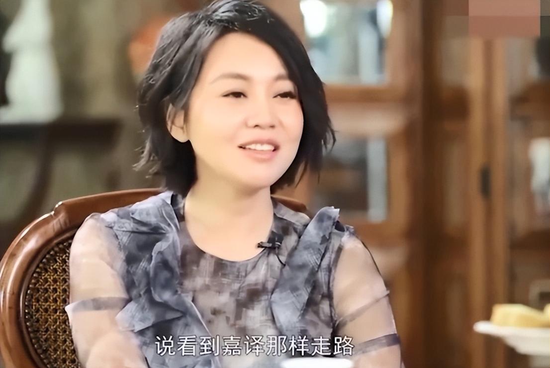 张嘉译个人资料简介（20年后，再看张嘉译的婚姻，才知道当初他和杜珺离婚为何如此坚决）