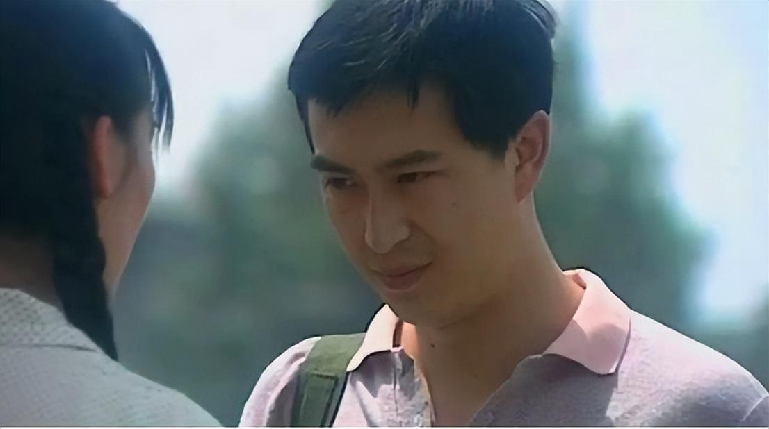 张嘉译个人资料简介（20年后，再看张嘉译的婚姻，才知道当初他和杜珺离婚为何如此坚决）
