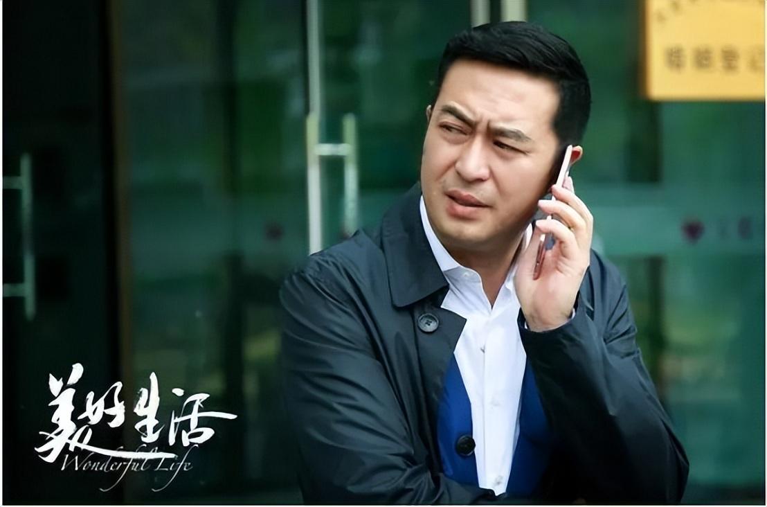 张嘉译个人资料简介（20年后，再看张嘉译的婚姻，才知道当初他和杜珺离婚为何如此坚决）