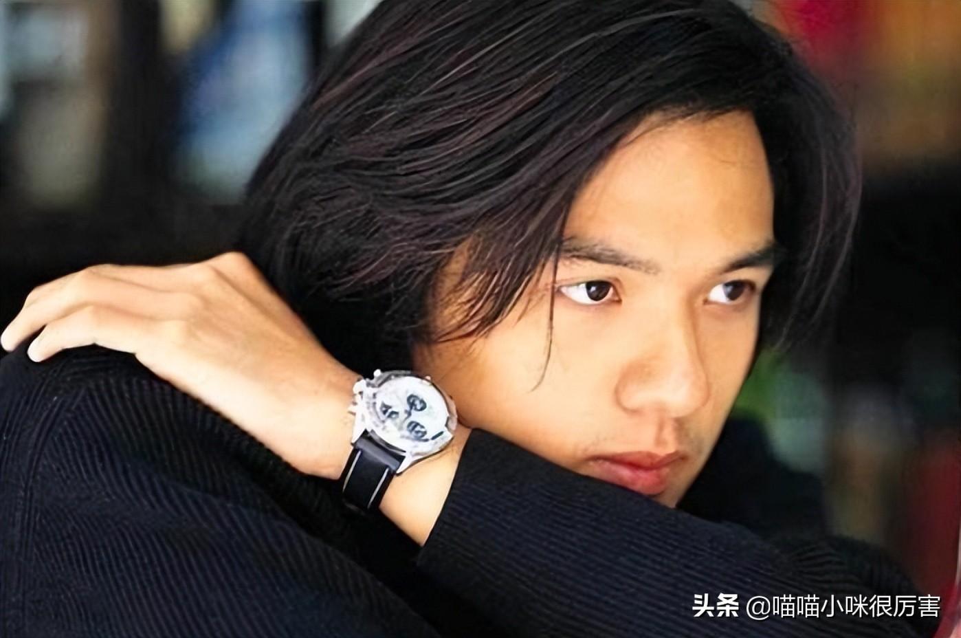 好丈夫冯德伦的个人资料简介：爱舒淇18年不离不弃，不勉强她生孩子，把她宠成宝