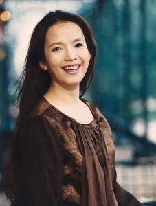​著名演员吕丽萍的个人资料简介：结婚又离婚，甘当儿子爱情导师，幸福升级做婆