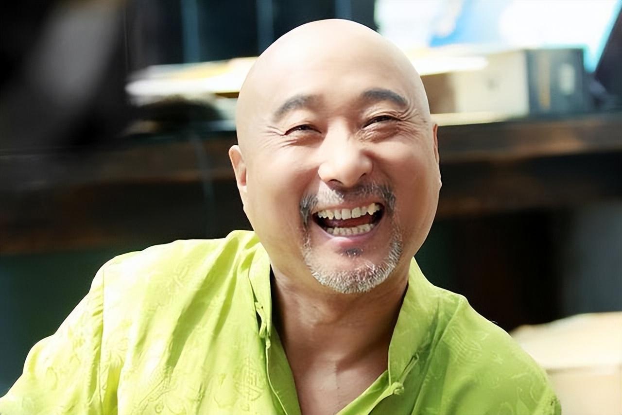 陈佩斯个人资料简介及 “小品之王”：被封杀24年，穷到开荒种地，到底得罪了谁？