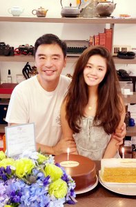 ​钟镇涛个人资料简介拒绝复婚（57岁再做父亲，我是4个儿女的幸福爸爸）