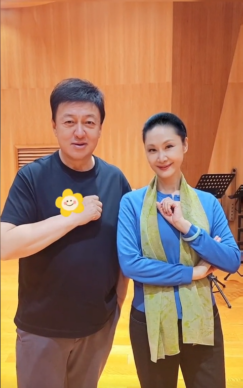 吕继宏个人资料简介 ：时隔24年再搭于文华，适配度和音色比和张也在一起还出彩