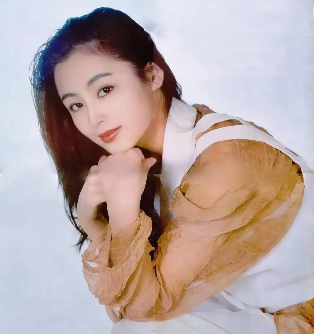 江西出生的古典美女陈红