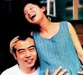 陈红个人资料: “中年美妇”陈红：28岁嫁给陈凯歌，生两个孩子，54岁还是少女