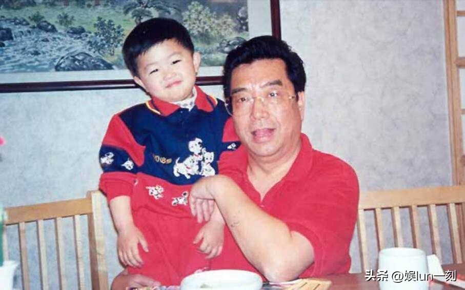 李双江个人资料：一婚生一子，二婚娶小27岁梦鸽，老来得子宠成宝酿悲剧