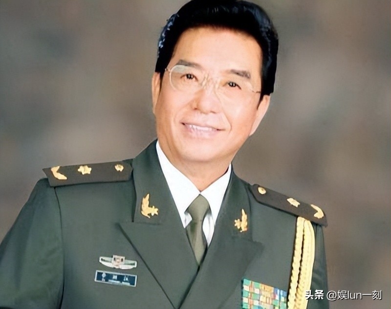 李双江个人资料：一婚生一子，二婚娶小27岁梦鸽，老来得子宠成宝酿悲剧