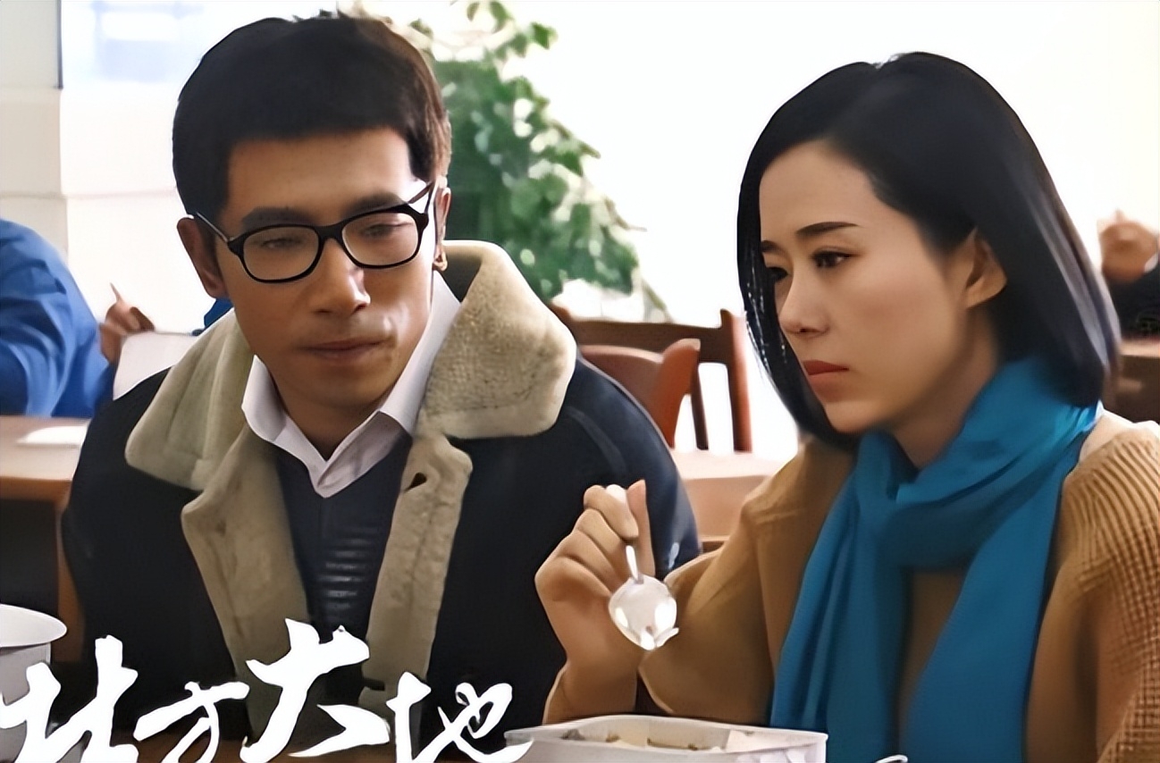 演员颜丹晨个人资料：嫁给没名气小丈夫，44岁高龄生子，如今生活幸福美满