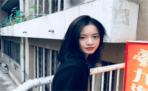 李庚希哪里人(李庚希个人资料简介)