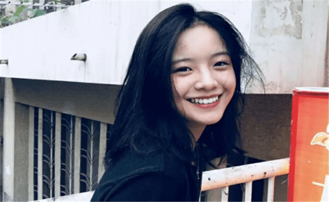 李庚希哪里人(李庚希个人资料简介)