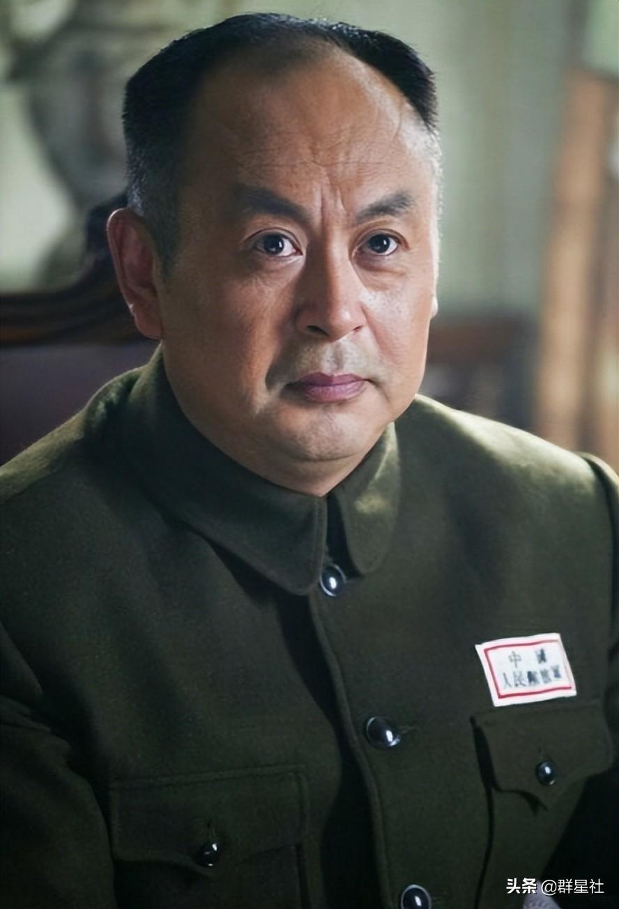 同演“陈毅”的张嘉译、刘锡田和谷伟三人，他们的发展现状如何了？