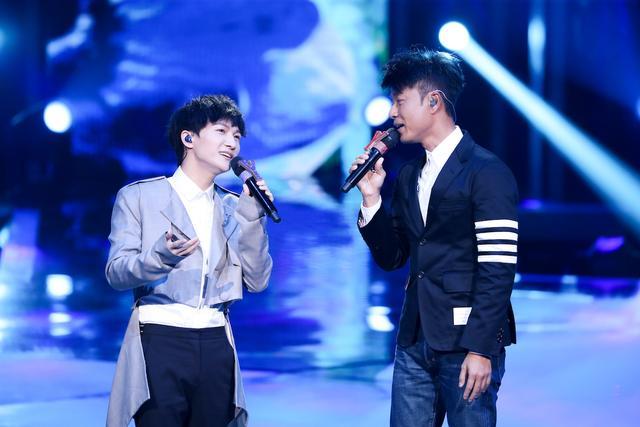 李克勤资料：参加了这么多热门综艺，为什么乐坛地位始终不高