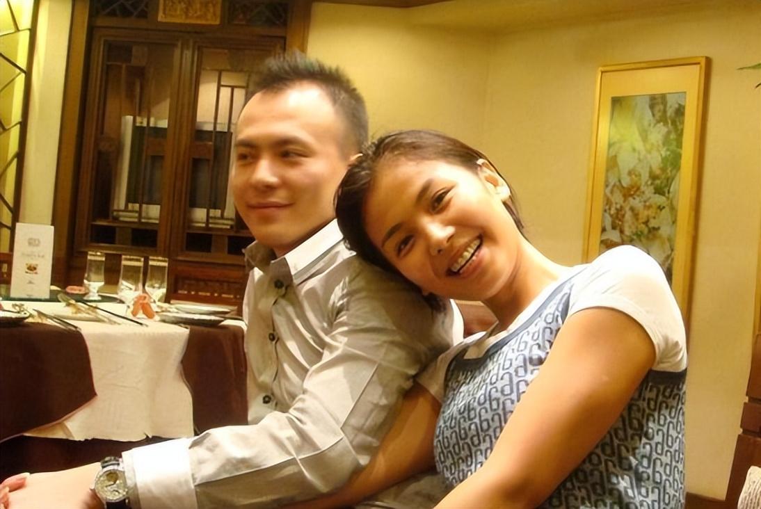 甘心成为顶梁柱的刘涛直言，不后悔嫁给王珂，和婆婆共同度过风雨岁月