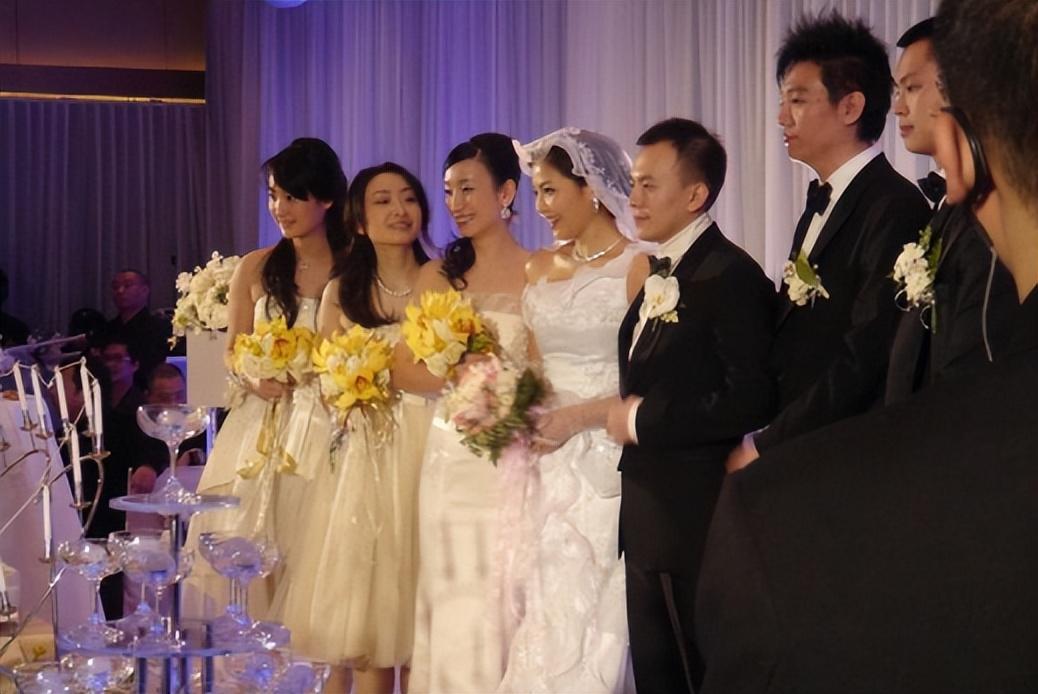 甘心成为顶梁柱的刘涛直言，不后悔嫁给王珂，和婆婆共同度过风雨岁月