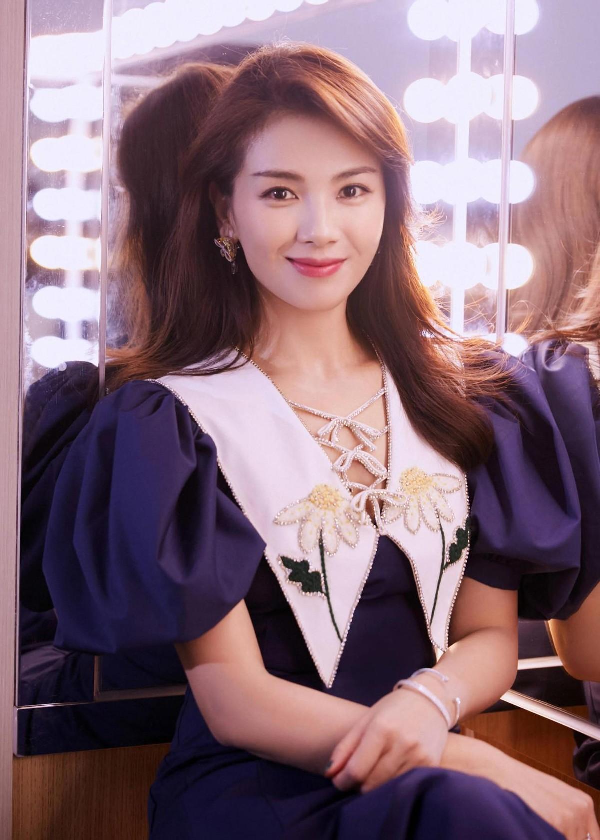 甘心成为顶梁柱的刘涛直言，不后悔嫁给王珂，和婆婆共同度过风雨岁月