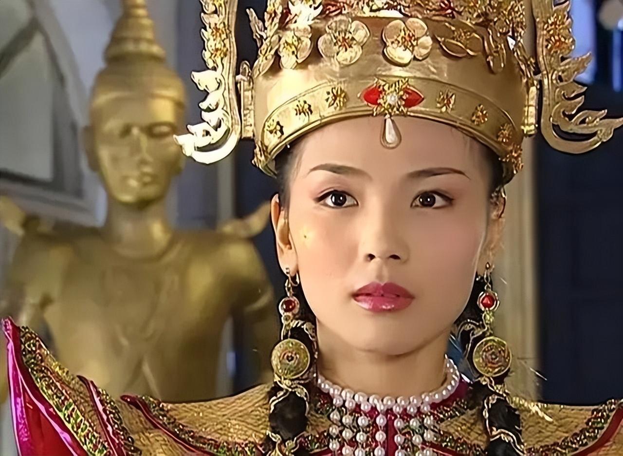 甘心成为顶梁柱的刘涛直言，不后悔嫁给王珂，和婆婆共同度过风雨岁月