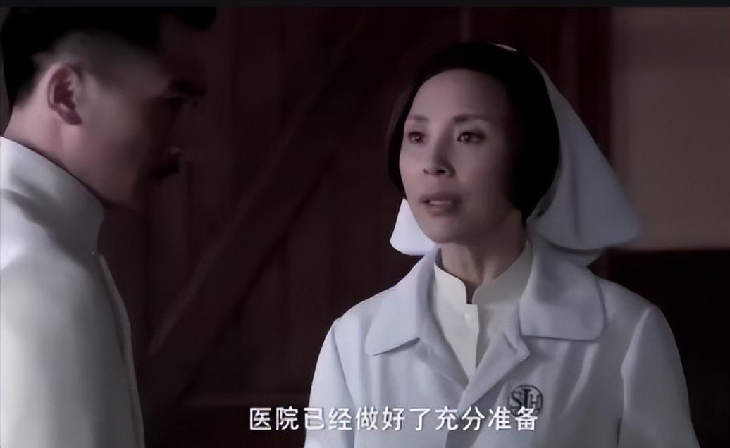 演员吴刚个人简介 ：娶初恋岳秀清，结婚32年生一子，明星儿子成夫妻骄傲