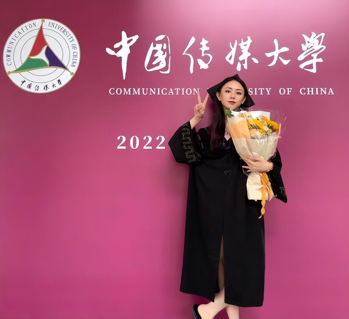 心疼何炅，好不容易培养了一个谢娜接班人，结果她还走了