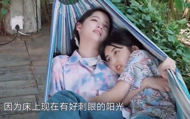 张子枫的社交能力跨过女明星的芥蒂：和欧阳娜娜、文淇都变成闺蜜