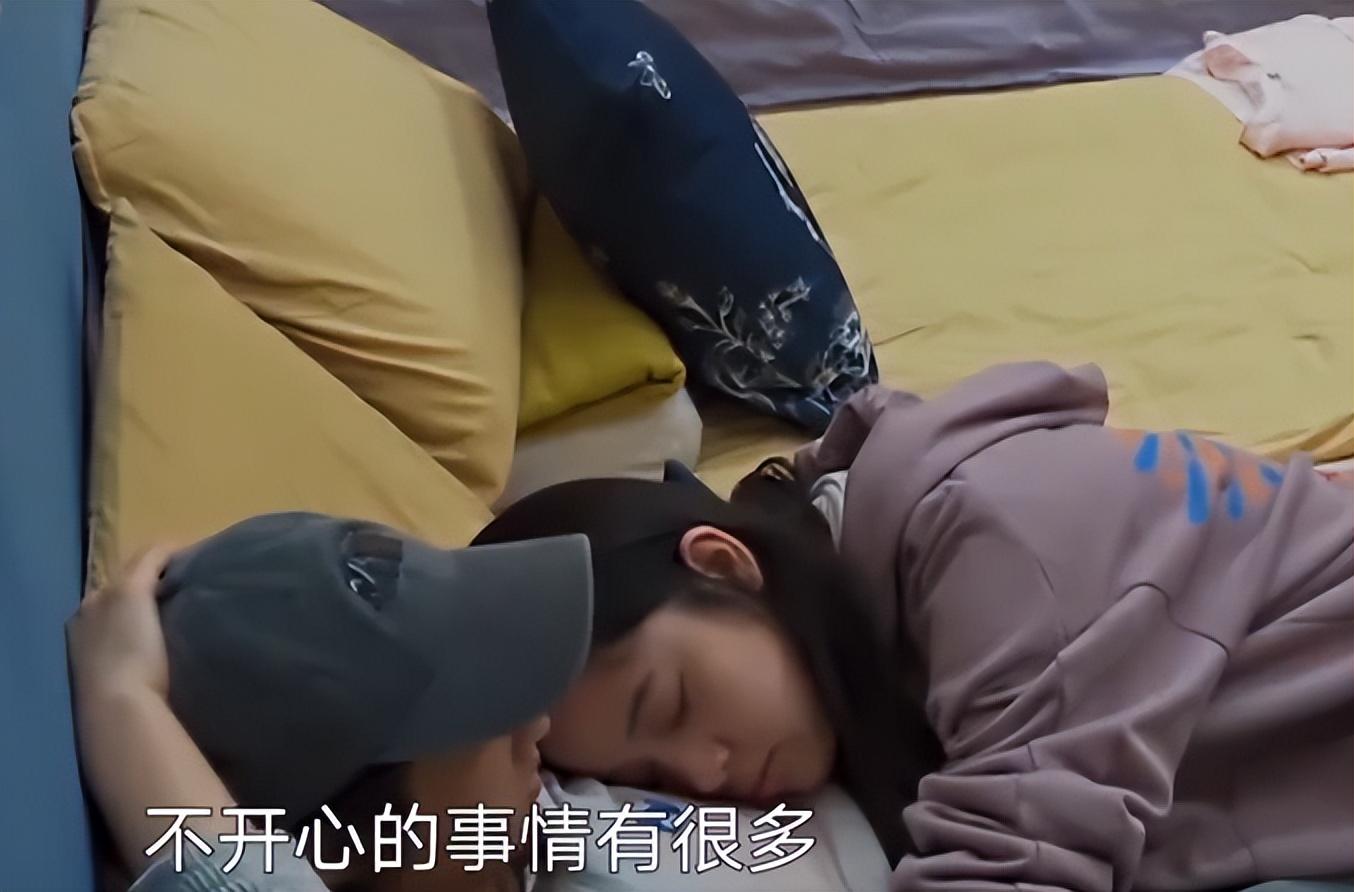 张子枫的社交能力跨过女明星的芥蒂：和欧阳娜娜、文淇都变成闺蜜