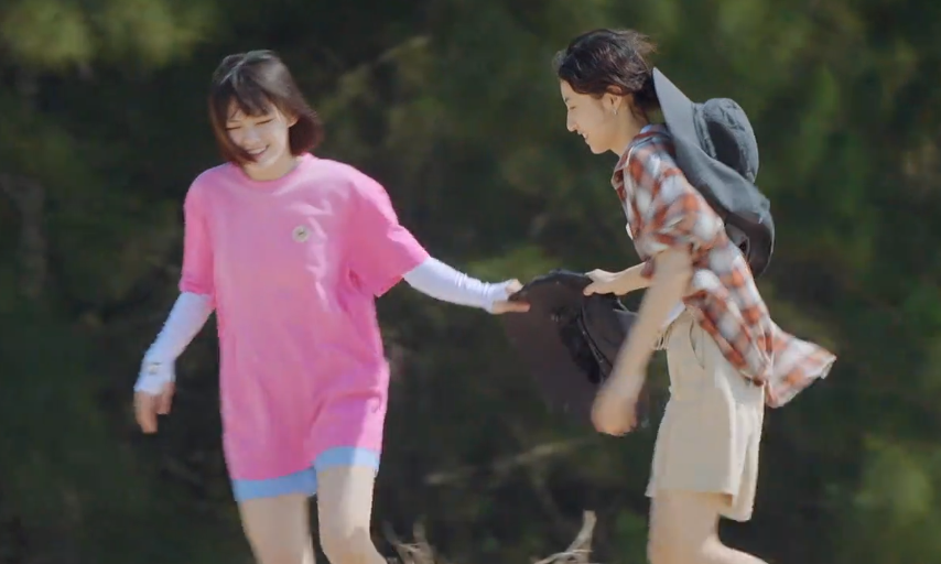 张子枫的社交能力跨过女明星的芥蒂：和欧阳娜娜、文淇都变成闺蜜