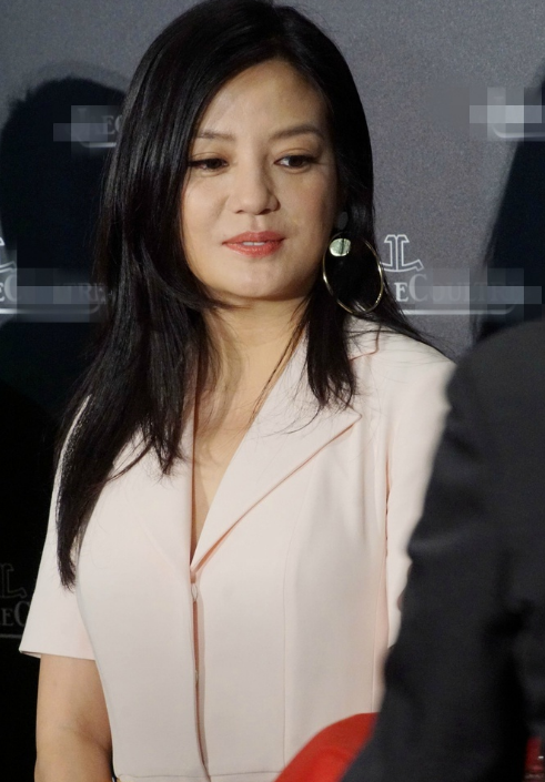 赵薇亲日辱华只是冰山一角，恶劣行为贯穿生涯，如今下场大快人心