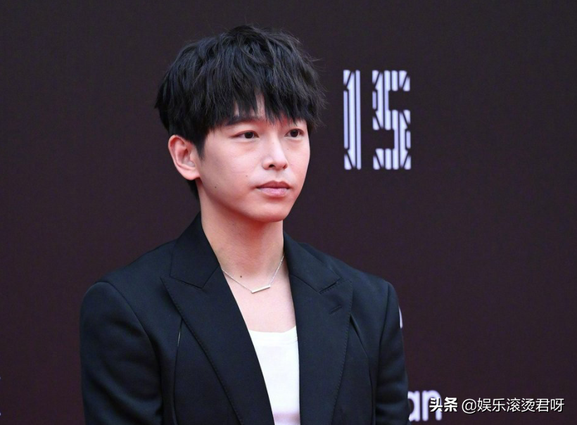 7岁彭昱畅现实中长啥样？离开《向往6》滤镜，生图到底是不一样"