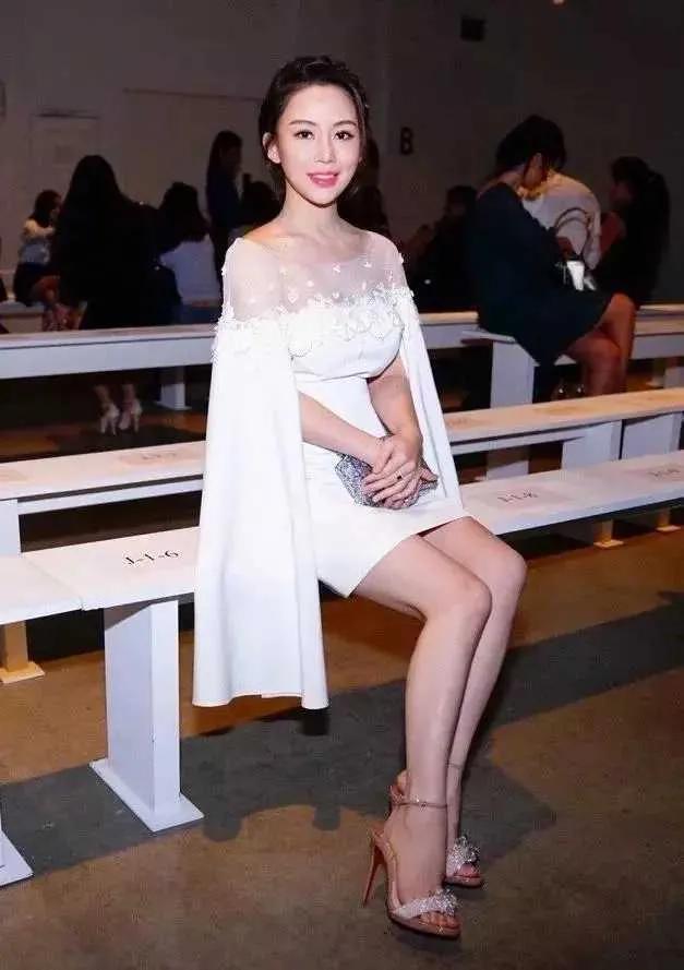 潘晓婷为何被誉为“九球天后”，不仅创球技神话，而且颜值一流
