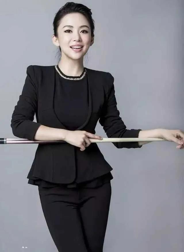 潘晓婷为何被誉为“九球天后”，不仅创球技神话，而且颜值一流