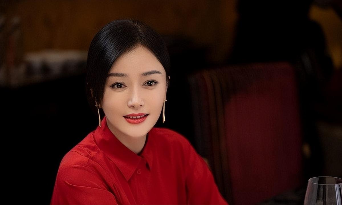 生活剧《她只是不想输》将袭，王阳终于演男主！搭档秦岚引人期待