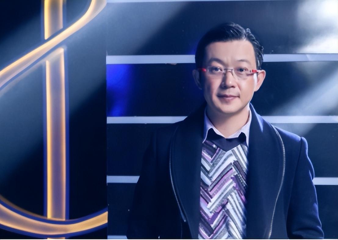全素颜出镜皮肤好，37岁演员朱杰现身医院，网传嫁入豪门生活低调