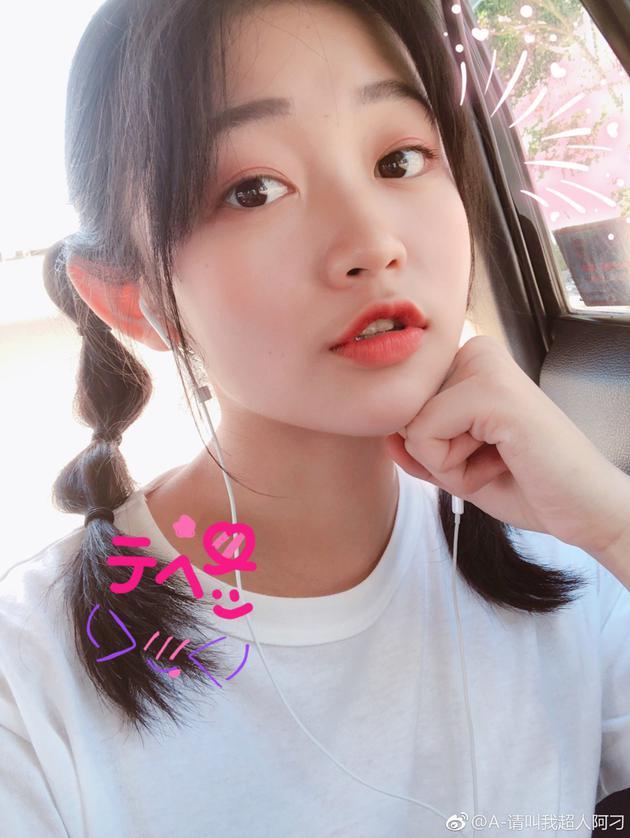 与网络暴力正面刚被全网赞！为什么胡先煦谈恋爱都这么圈粉？
