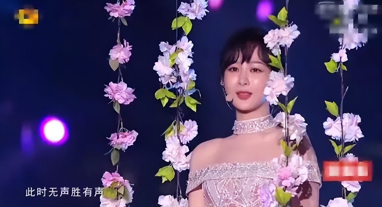 从家喻户晓的“乖乖女”到“普女之首”，杨紫这些年经历了什么？