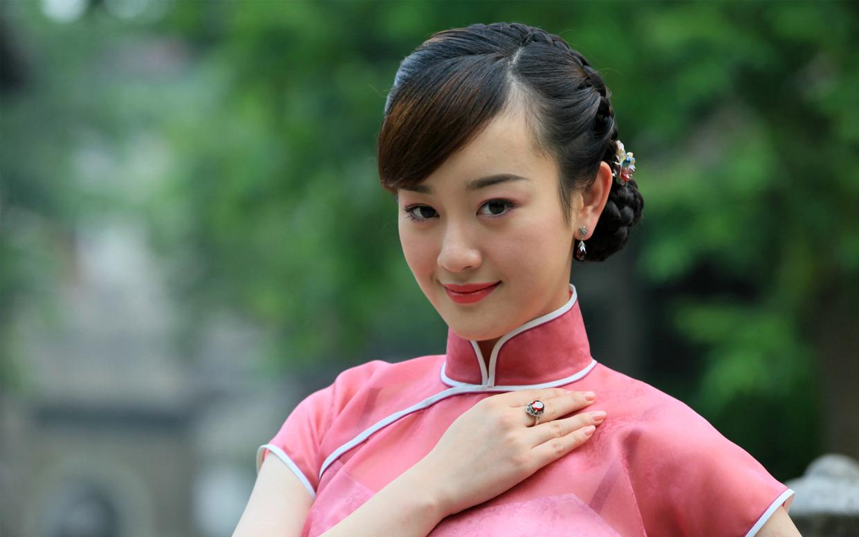 张檬为何走上了整容之路？她整容之前到底有多漂亮？