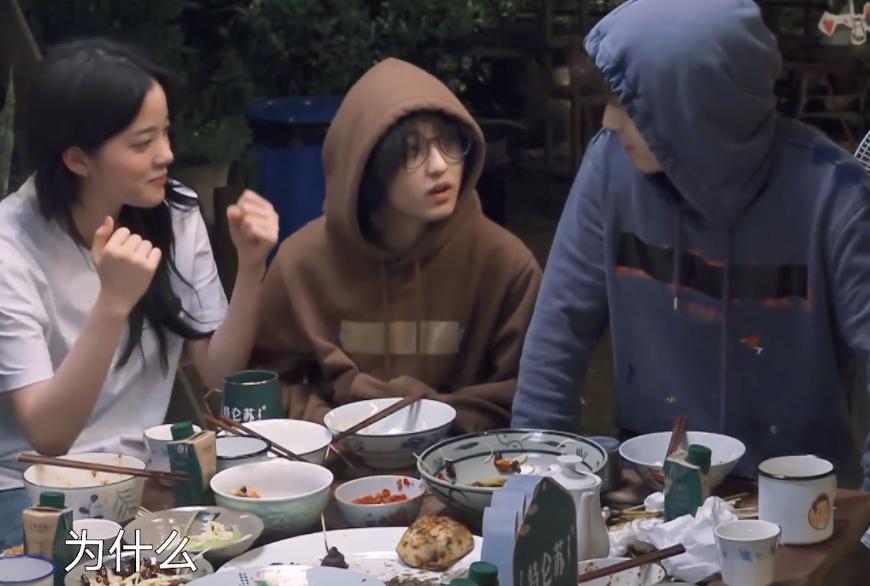 《向往5》娜娜张艺兴互动，终于不是“绿茶”对直男，这样才正常