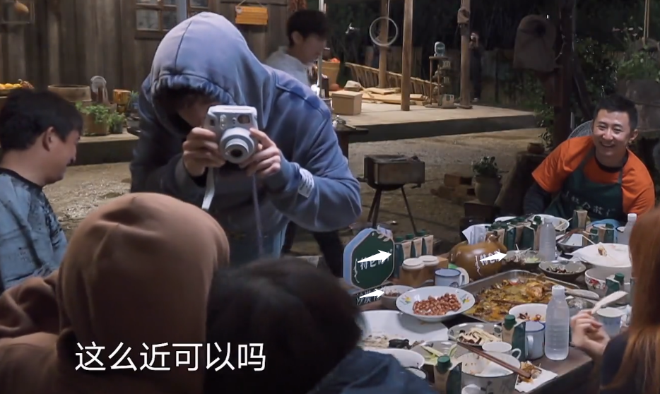 《向往5》娜娜张艺兴互动，终于不是“绿茶”对直男，这样才正常