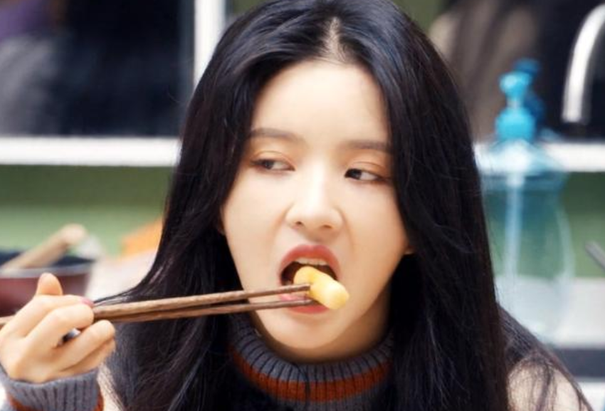 《向往5》娜娜张艺兴互动，终于不是“绿茶”对直男，这样才正常