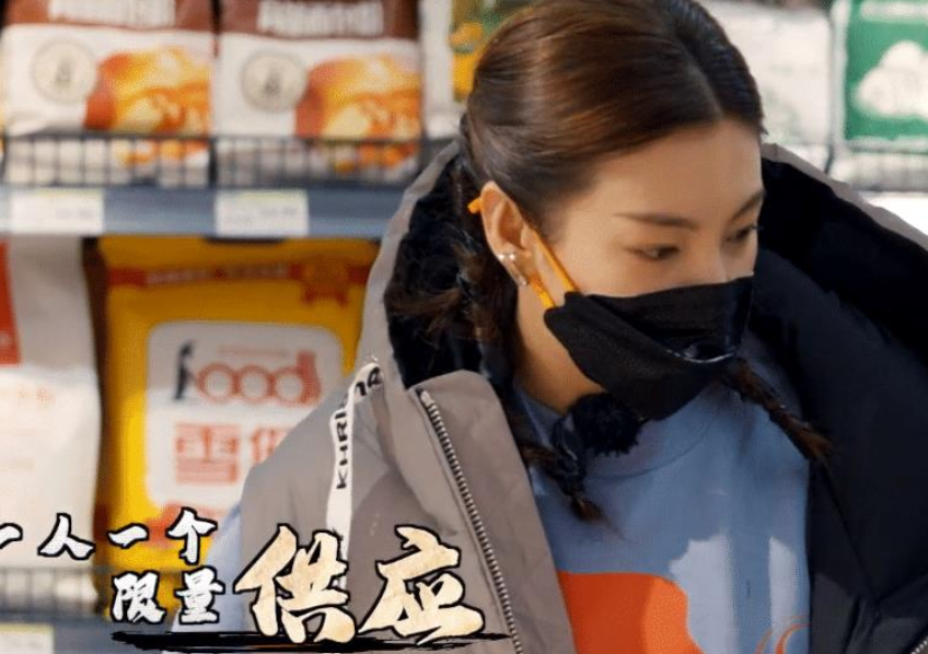 《向往5》娜娜张艺兴互动，终于不是“绿茶”对直男，这样才正常