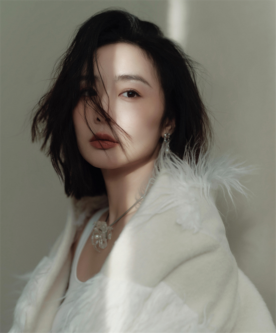 高叶辛酸史：多年前演女二没资格海报署名，今凭《狂飙》成功逆袭