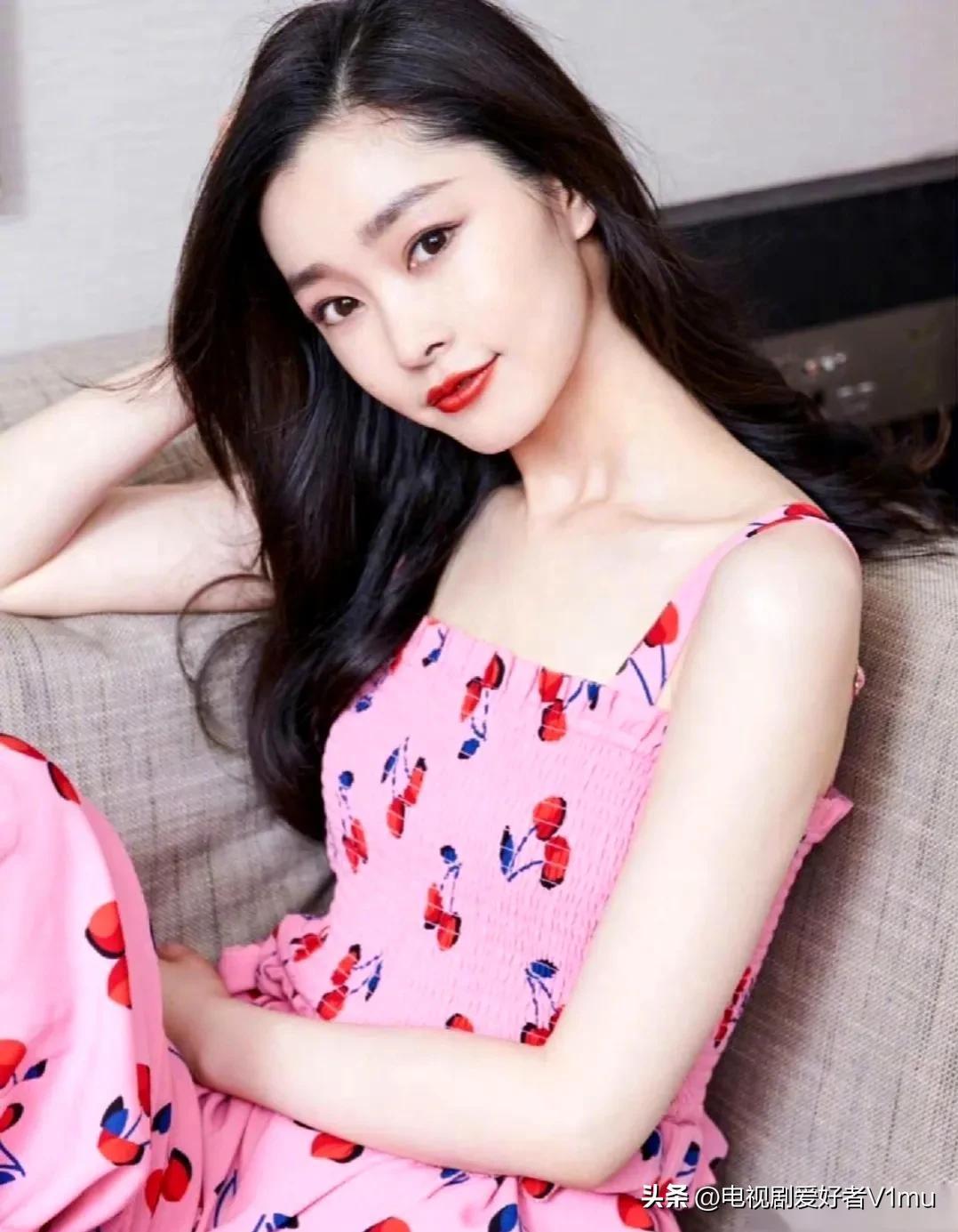 宋轶是一个宝藏女孩，前途无量，未来可期！