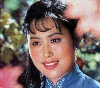 ​原来斯琴高娃的儿子是他，也是演员，29岁出道，如今36岁过成这样