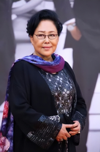 ​斯琴高娃个人资料简介简历(斯琴高娃：三婚丈夫陈亮声去世1年，她的选择令人泪