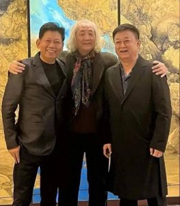 ​前央视主持朱军近况曝光，身材臃肿，不问世事醉心于书画艺术
