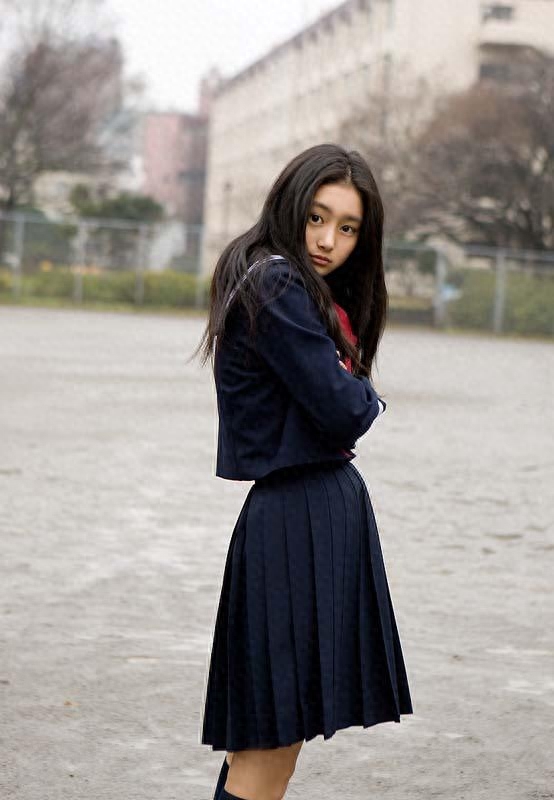 日本最美的国民美少女，22岁的她曾经未婚生子